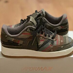 Nike Pendleton. NIB size 9! Collectors. Rare.